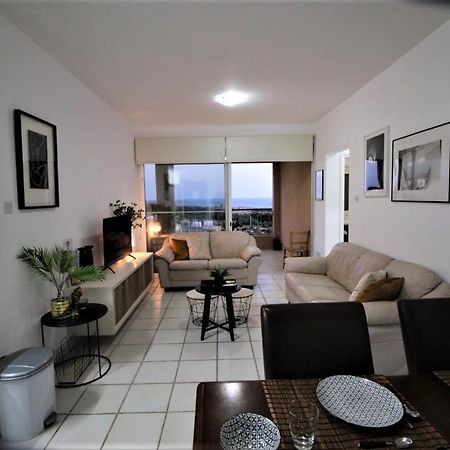 Cosea Living: Seaside 2 Bedroom Flat Kings Palace 209 Paphos Esterno foto