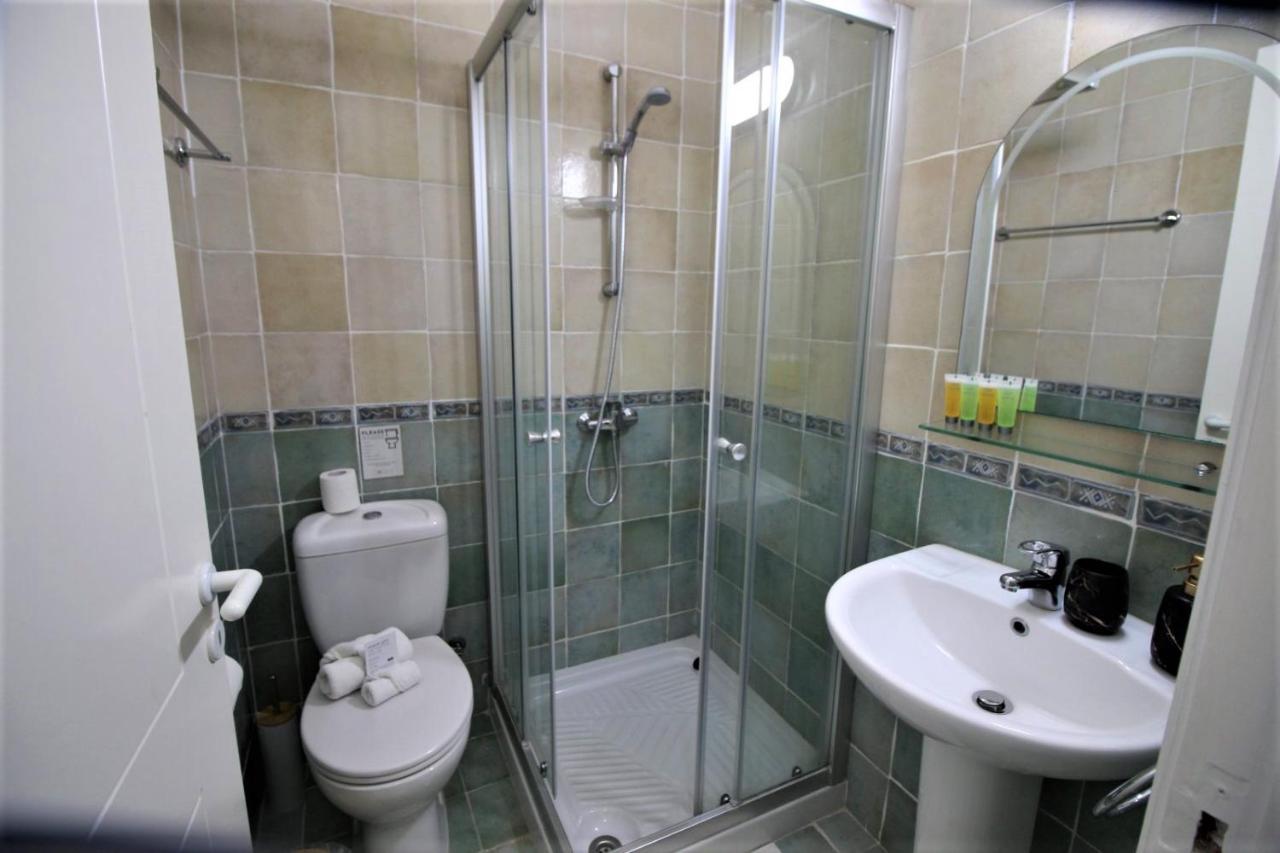 Cosea Living: Seaside 2 Bedroom Flat Kings Palace 209 Paphos Esterno foto