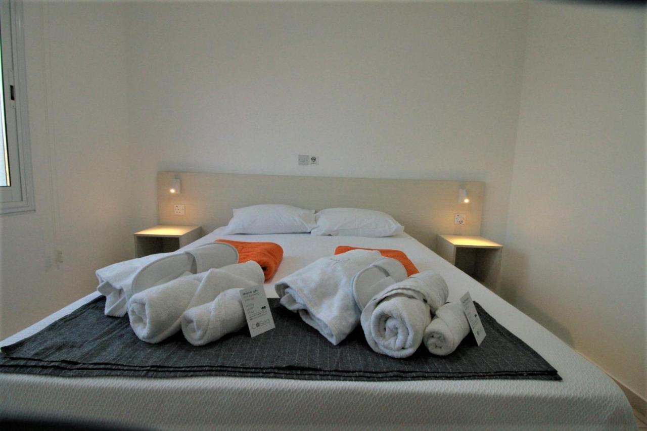 Cosea Living: Seaside 2 Bedroom Flat Kings Palace 209 Paphos Esterno foto