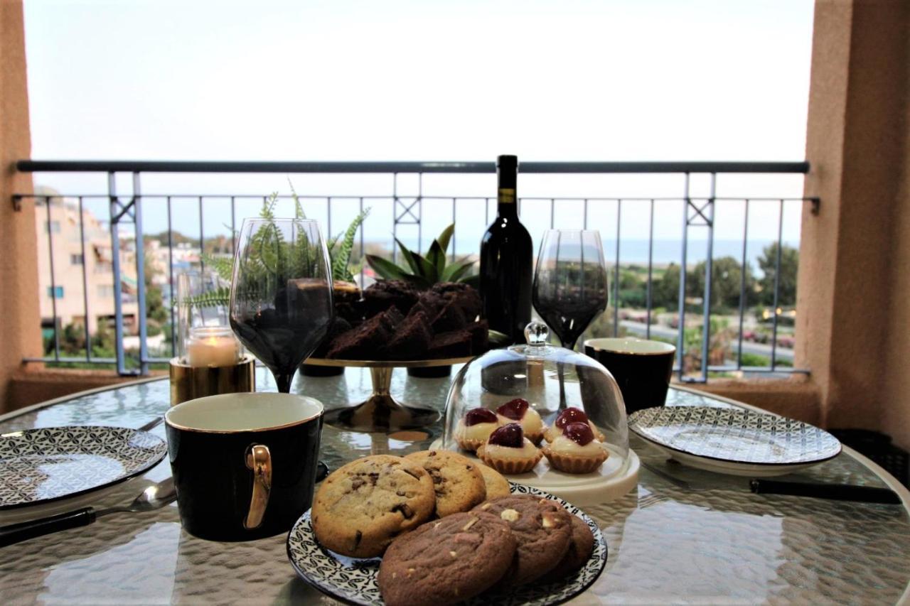 Cosea Living: Seaside 2 Bedroom Flat Kings Palace 209 Paphos Esterno foto